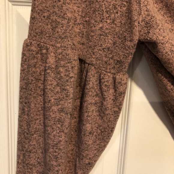 Puff sleeve sweater - Picture 2 of 6